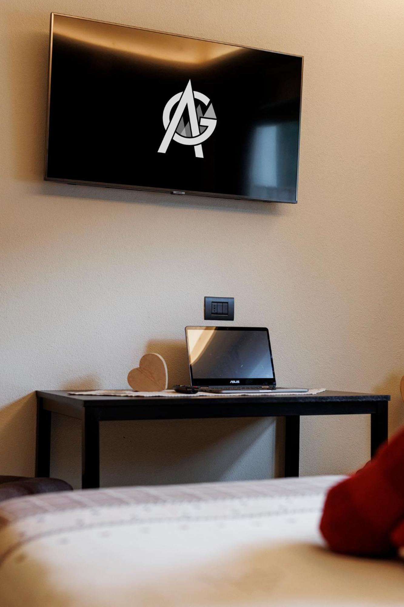Ag Apartments Livigno Centro Стая снимка