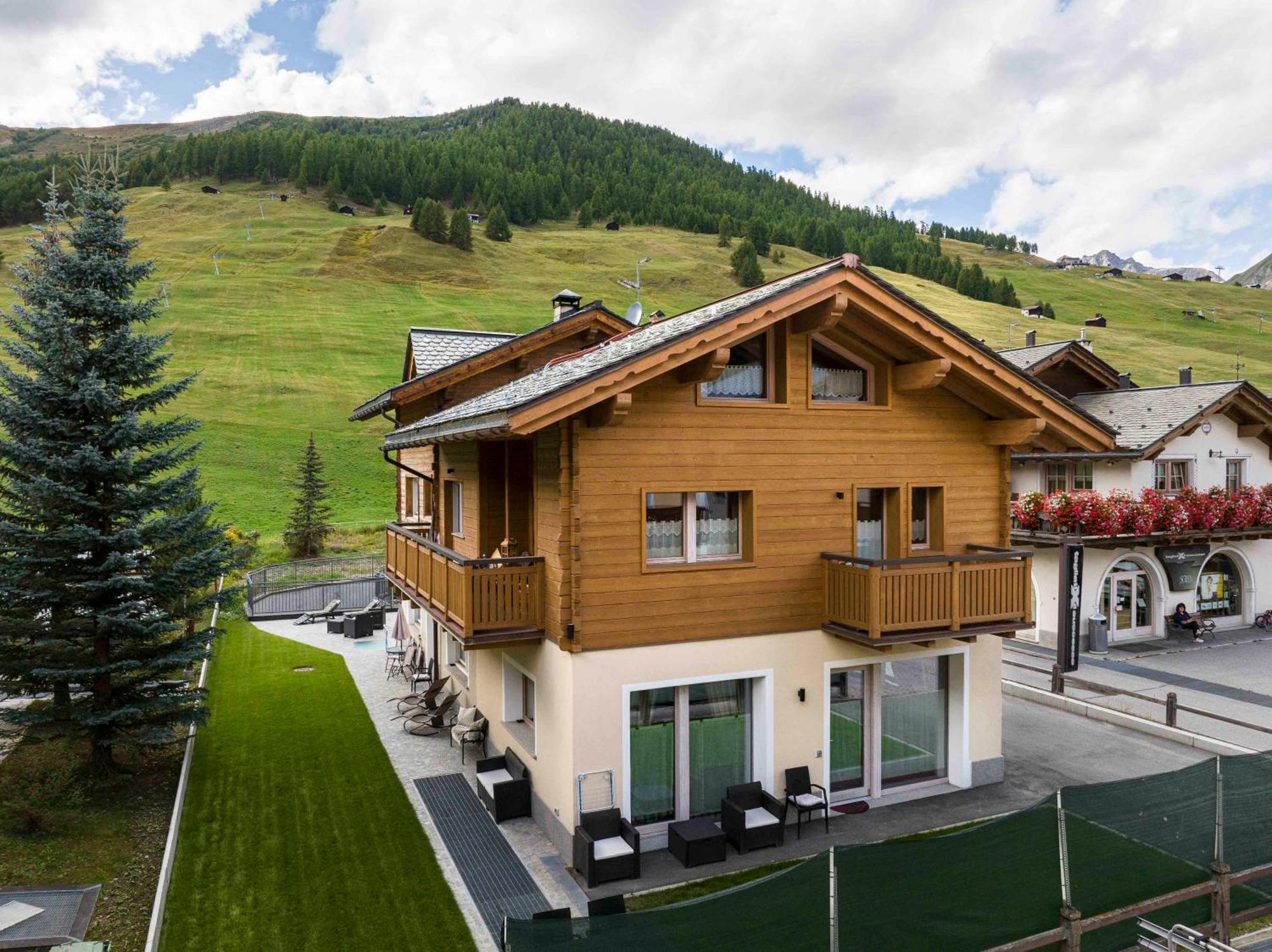 Ag Apartments Livigno Centro Екстериор снимка